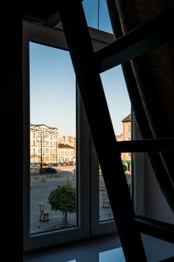 Home Far From Home Krasków Exterior foto